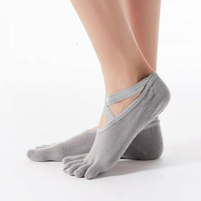 pilate grip socks, reformer pilates socks,best pilates socks, yoga gripsocks, studio socks, fitness socks, gym socks, workout socks, and barre socks, gripsocks in Canada, gripsocks in USA, Australia gripsocks