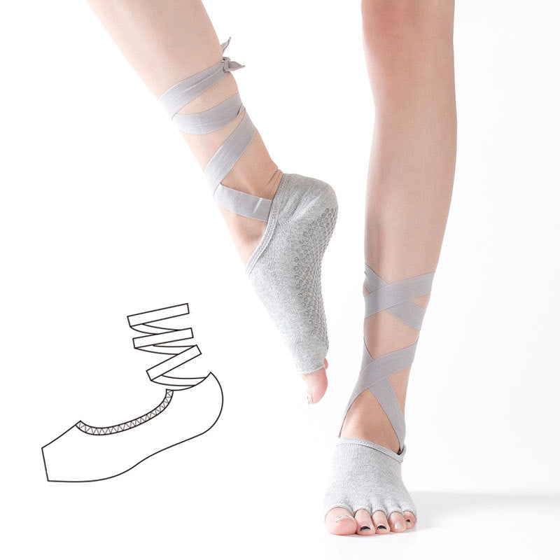 pilate grip socks, reformer pilates socks,best pilates socks, yoga gripsocks, studio socks, fitness socks, gym socks, workout socks, and barre socks, gripsocks in Canada, gripsocks in USA, Australia gripsocks